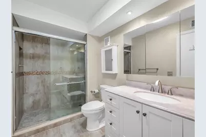 16300  Golf Club Rd, Unit #719, Weston, FL 33326 - Photo 25