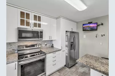 16300  Golf Club Rd, Unit #719, Weston, FL 33326 - Photo 15