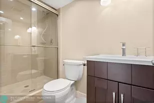 3057 Newport N, Deerfield Beach, FL 33442 - Photo 11