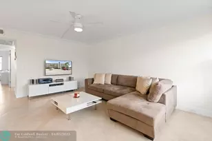 3057 Newport N, Deerfield Beach, FL 33442 - Photo 7