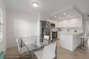 3057 Newport N, Deerfield Beach, FL 33442 - Photo 3