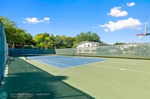 3057 Newport N, Deerfield Beach, FL 33442 - Photo 23