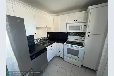 301 N Ocean Blvd, Unit #307, Pompano Beach, FL 33062 - Photo 11