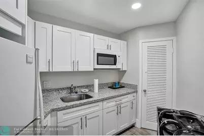 301 N Ocean Blvd, Unit #307, Pompano Beach, FL 33062 - Photo 37