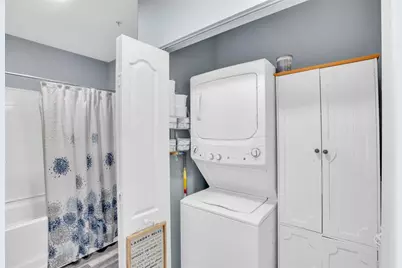 5020  Fairways Cir, Unit #J107, Vero Beach, FL 32967 - Photo 21