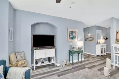 5020  Fairways Cir, Unit #J107, Vero Beach, FL 32967 - Photo 13