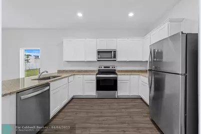 1517 SW Kamchatka Ave, Port Saint Lucie, FL 34953 - Photo 3