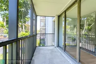 3401 N Country Club Dr, Aventura, FL 33180 - Photo 31