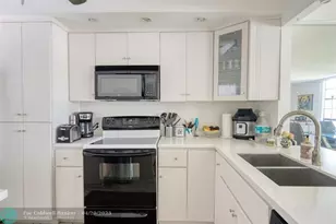 3401 N Country Club Dr, Aventura, FL 33180 - Photo 15