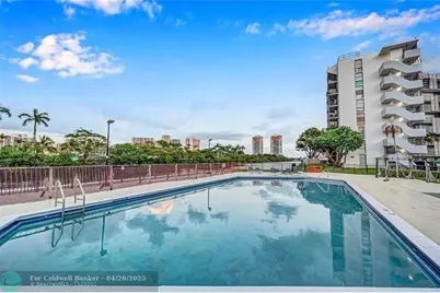 3401 N Country Club Dr, Unit #110, Aventura, FL 33180 - Photo 35