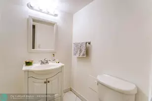 3401 N Country Club Dr, Aventura, FL 33180 - Photo 9