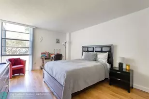 3401 N Country Club Dr, Aventura, FL 33180 - Photo 23