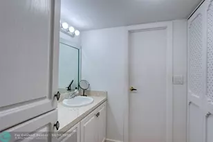 3401 N Country Club Dr, Aventura, FL 33180 - Photo 25