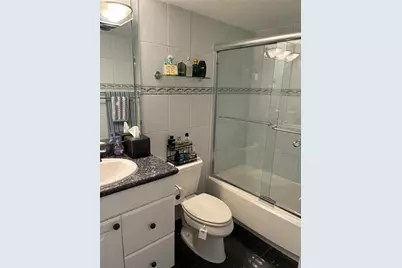 3010 NE 16 Avenue, Unit #102, Oakland Park, FL 33334 - Photo 13