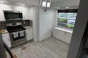 7684 NW 18th St, Margate, FL 33063 - Photo 17