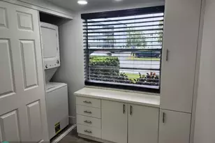 7684 NW 18th St, Margate, FL 33063 - Photo 5