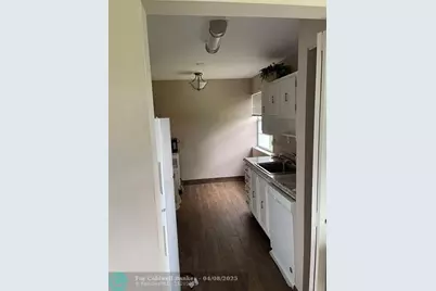 8205 NW 61st St, Unit #B-208, Tamarac, FL 33321 - Photo 17