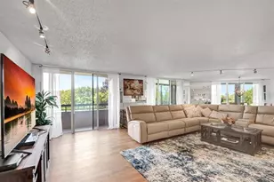 4770  Fountains Dr, Unit, Lake Worth, FL 33467 - Photo 7