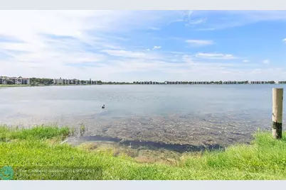 106  Lake Emerald Dr, Unit #315, Oakland Park, FL 33309 - Photo 25