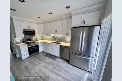 22028  Las Brisas Cir, Boca Raton, FL 33433 - Photo 5