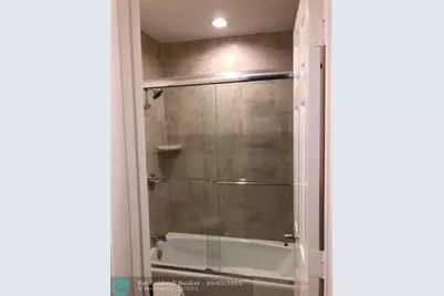 22028  Las Brisas Cir, Boca Raton, FL 33433 - Photo 11