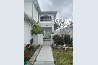 4753 SW 154th Ct, Miami, FL 33185 - Photo 3