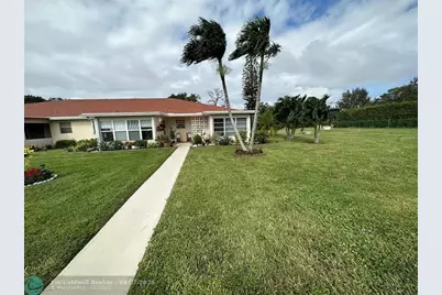 4525 NW 3rd Ct, Delray Beach, FL 33445 - Photo 3