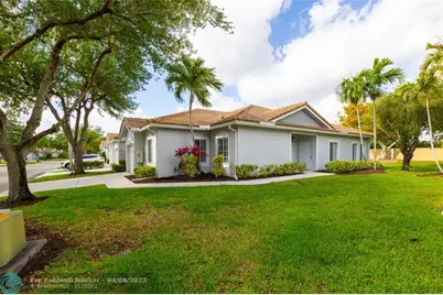 1245 SW 48th Ter, Deerfield Beach, FL 33442 - Photo 27