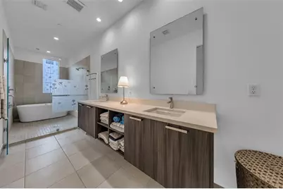 1045 NE 18th Ave, Unit #105, Fort Lauderdale, FL 33304 - Photo 21