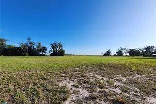 7933 Castile Rd, Sebring, FL 33876 - Photo 3