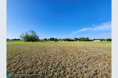 8001  Castile Rd, Sebring, FL 33876 - Photo 3