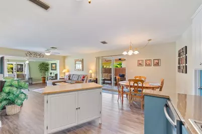 2113 NE 29th Ct, Fort Lauderdale, FL 33306 - Photo 9