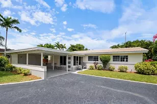 2113 NE 29th Ct, Fort Lauderdale, FL 33306 - Photo 3