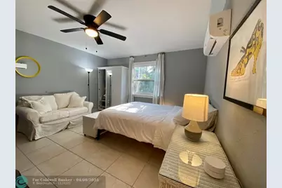 819 SW 9th Ter, Fort Lauderdale, FL 33315 - Photo 5