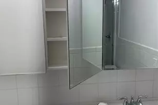 8405 NW 61st St, Tamarac, FL 33321 - Photo 9