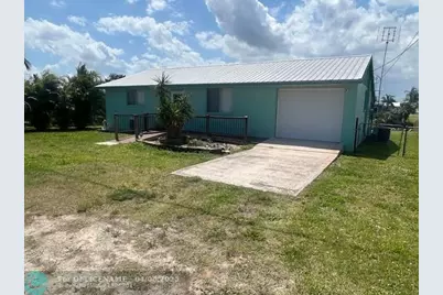 1532  Hunter Rd, Okeechobee, FL 34974 - Photo 1