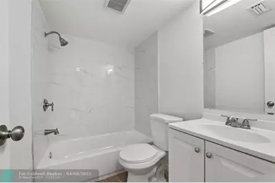 1301  Emerald Ter, Unit #5, Fort Pierce, FL 34950 - Photo 7