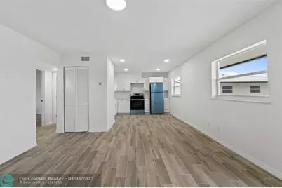 1301  Emerald Ter, Unit #5, Fort Pierce, FL 34950 - Photo 3