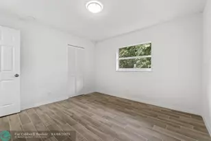 1301 Emerald Terrace, Fort Pierce, FL 34950 - Photo 7