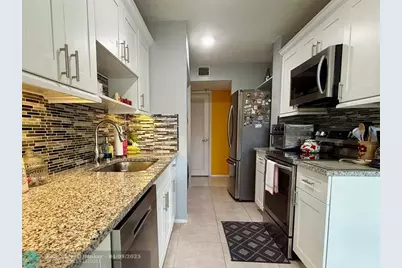 3500  Blue Lake Dr, Unit #303, Pompano Beach, FL 33064 - Photo 7