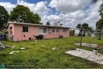 1804 NW 18th Ct, Fort Lauderdale, FL 33311 - Photo 7