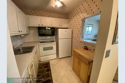 278  Newport R, Unit #278, Deerfield Beach, FL 33442 - Photo 5