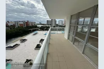 230  174th St, Unit #814, Sunny Isles Beach, FL 33160 - Photo 9