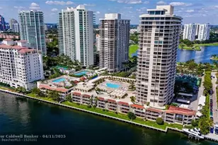 20191 E Country Club Dr, Miami, FL 33180 - Photo 31