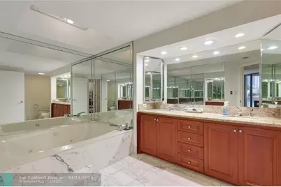 20191 E Country Club Dr, Unit #510, Miami, FL 33180 - Photo 15