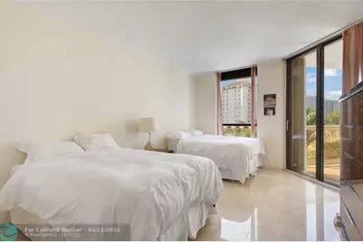 20191 E Country Club Dr, Unit #510, Miami, FL 33180 - Photo 17