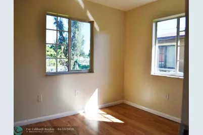 2911 NW 135th St, Opa-Locka, FL 33054 - Photo 11