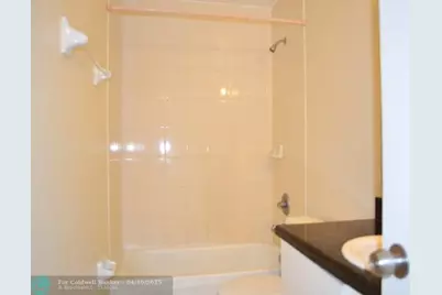 2911 NW 135th St, Opa-Locka, FL 33054 - Photo 15