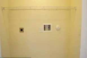 2911 NW 135th St, Opa-Locka, FL 33054 - Photo 13