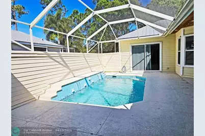 532 NE Canoe Park Cir, Port Saint Lucie, FL 34983 - Photo 15
